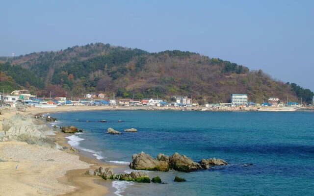 Yeongdeok Sea Village Pension