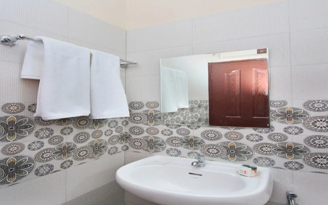 OYO 11058 Shelton Suites Manayata