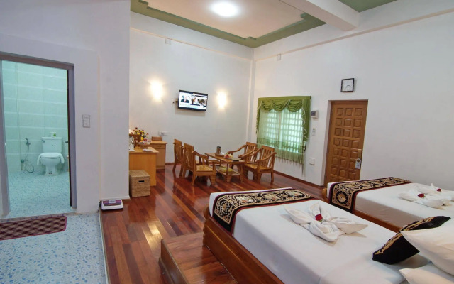 Hotel Mandalay