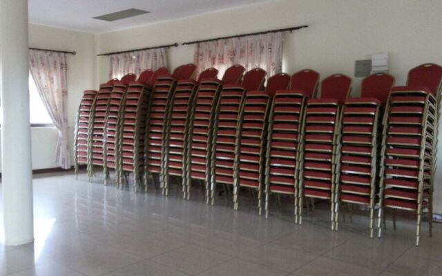 Lillian Towers Hotel