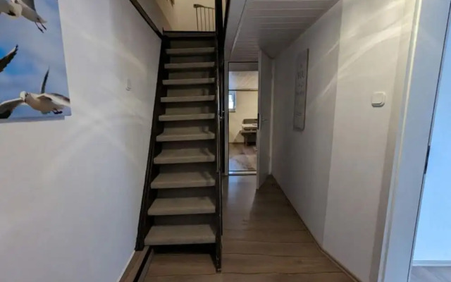 Huus Meta Modern Retreat