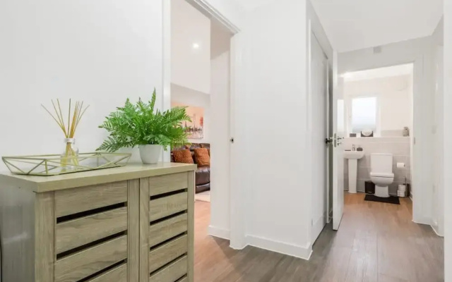 Harmony 5 Mins to City Centre Balcony Fast Wifi