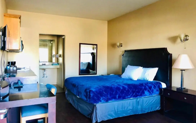 Lone Star Inn  Suites