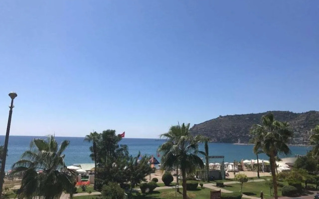 Seker Beach Apart Hotel