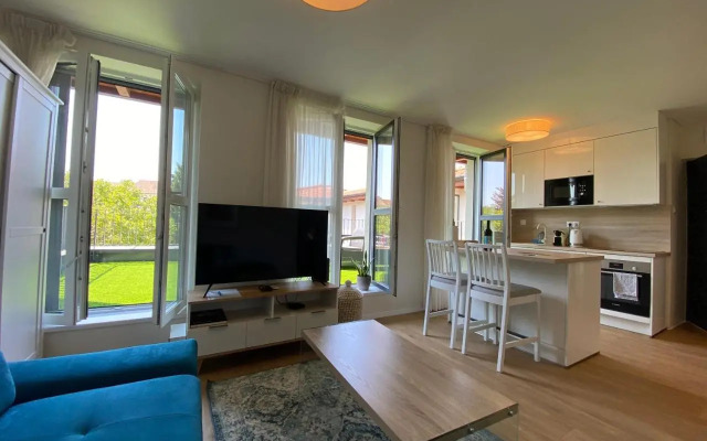 Sun terrace mini penthouse bestern