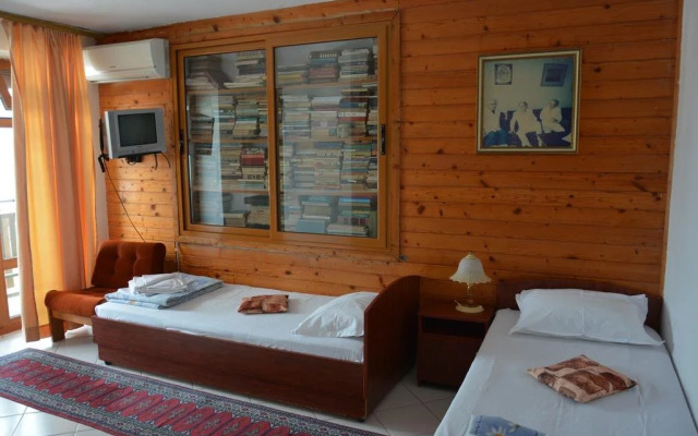 Guest House Doctors House