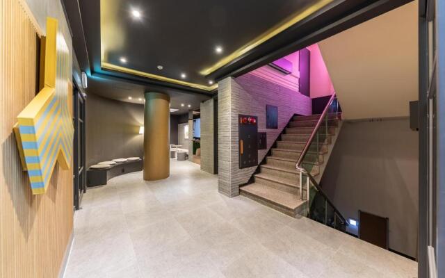 Brown Dot Hotel Seong Seo