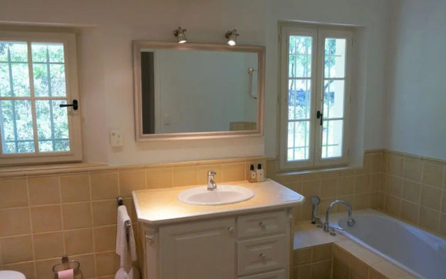 Holiday Home With Garden Near Lorgues