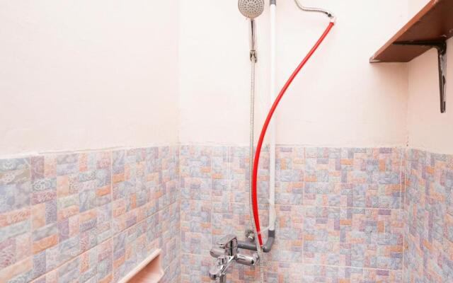 OYO Life 2532 Kost Putri ADIA