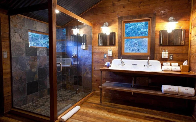 Dunton Hot Springs