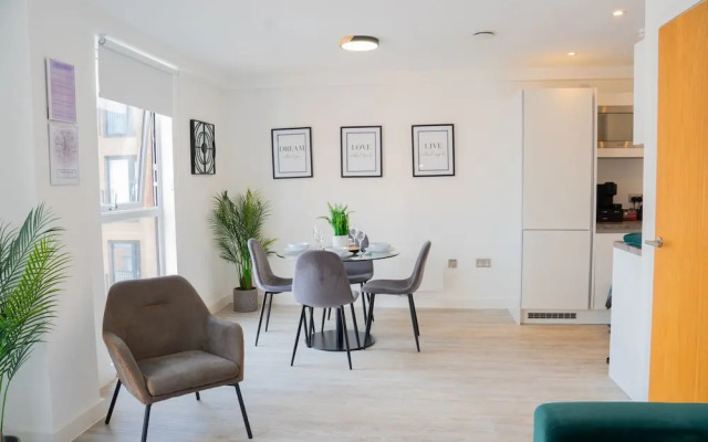 Salford City Heaven - Modern 2 Bedroom Apartment