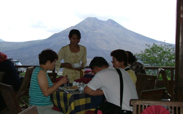 Amerta Sari Hotel & Restaurant