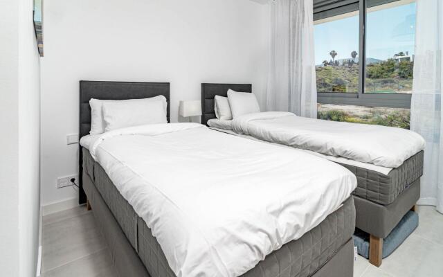 VG13- Modern apartment, 5 min to beach