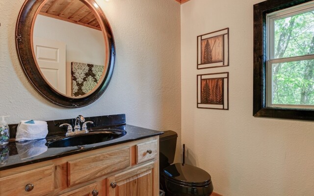 Asheville Town 3 Bedroom Cabin