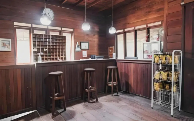 RedDoorz Resort @ Taman Wisata Mangrove