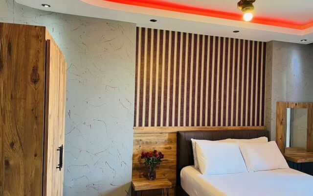 Aria Plus Ev Otel