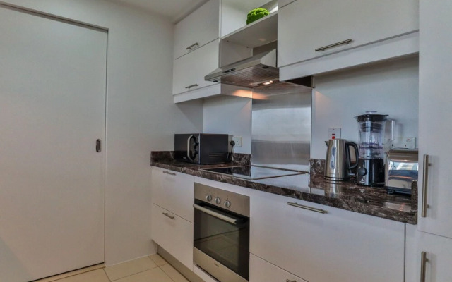 HiGuests - The Residences Tower 8