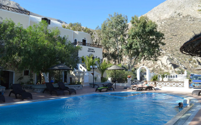 TheArtemis - Perissa Hotel