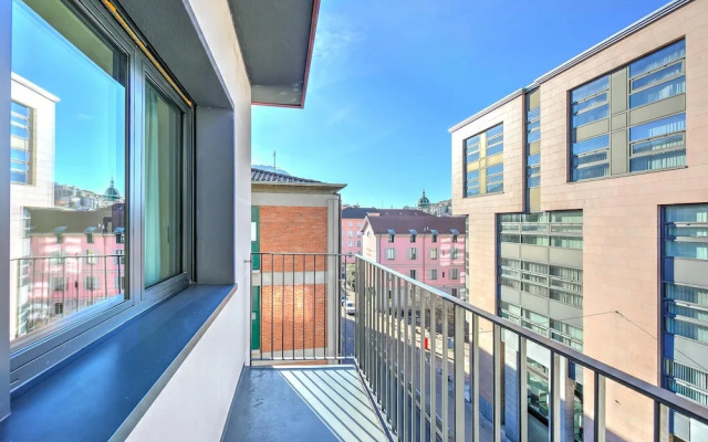 Boutique Apartment 12