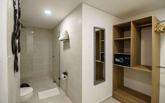 First Class Hotel