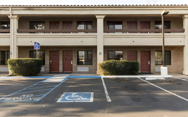 Premier Inns Thousand Oaks
