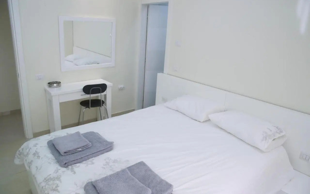 Dizengoff - Lovely family apartment 3 rooms.