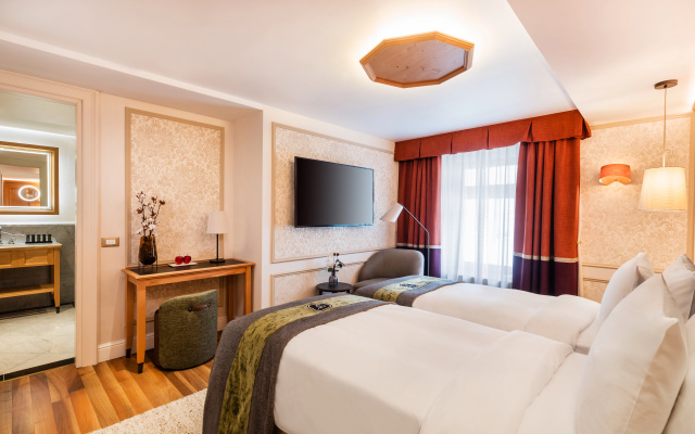Hotel Flüela Davos, in The Unbound Collection by Hyatt – Guest Rooms – Davos