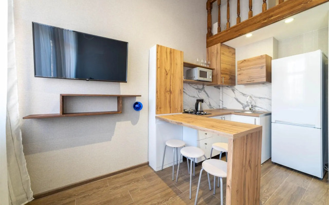 Deluxe Apartment on Estonskaya Street