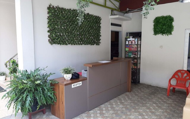 Hotel Juma Eluk by OYO Rooms