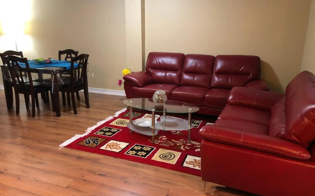 Spacious 2 Bedroom guest suite