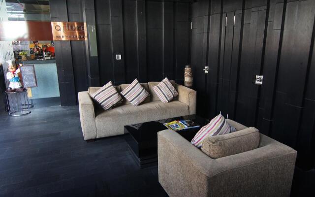 I Galleria Sukhumvit 13 (formerly D Varee Diva Hiptique)