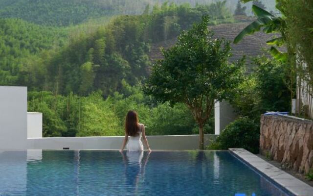 YUNXI Designer Hot Spring Homestay