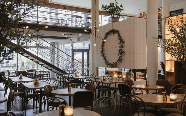 Home Hotel Odin - Dinner included