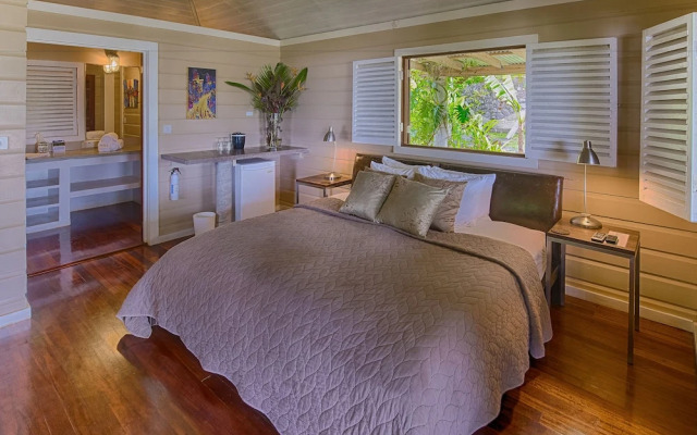 Pagua Bay House Oceanfront Cabanas