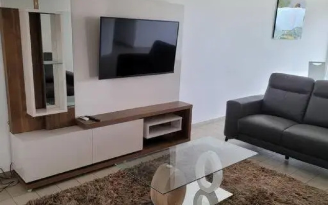 Hello Guyane (7), Grand Appartement Prestigieux F3