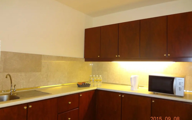 Good Service Apartment @Times square