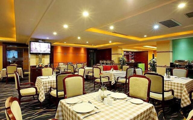 Shenzhen Donghua Jiayue Hotel
