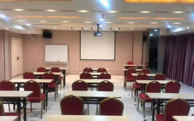 东方之珠酒店(泰州凤凰东路大学城店)