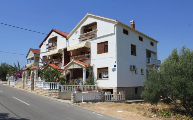 Apartment Kukljica 8237c