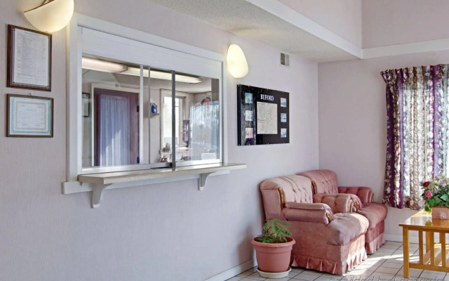 Travel Inn - Buford/Mall of Georgia