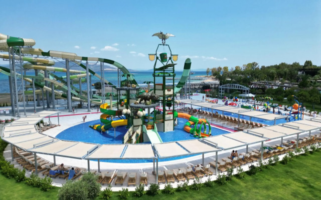 Venosa Beach Resort & Spa