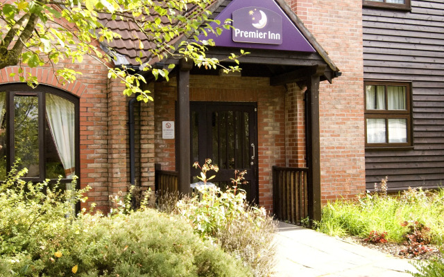 Premier Inn Bridgend - M4 J35
