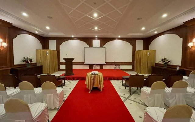 Montrose Golf Resort & Spa