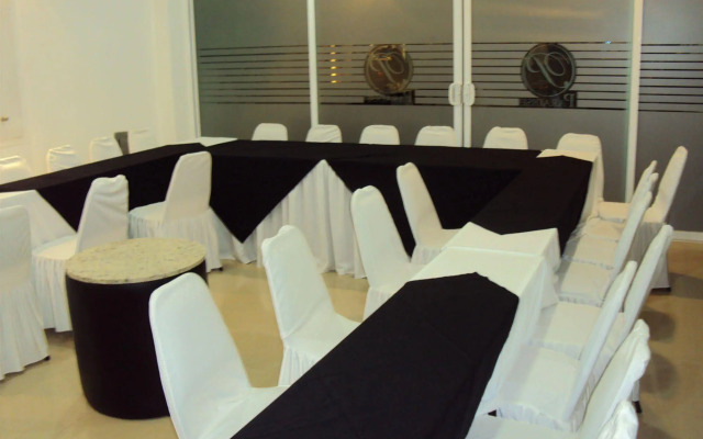 Hotel  Maioris La Paz