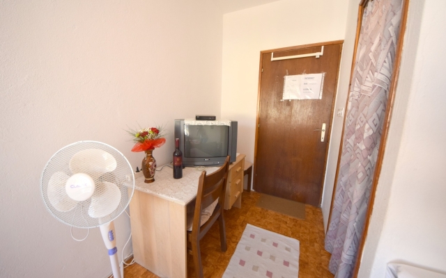Room Smilje - good location & parking: R1 Orebic, Peljesac peninsula
