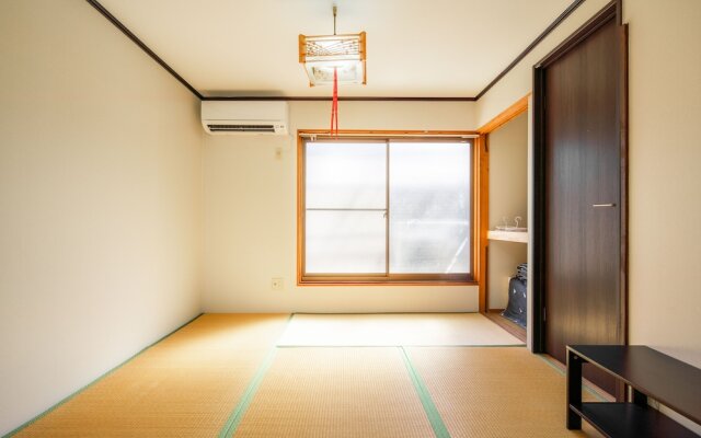 Sakuragawa no Waho House