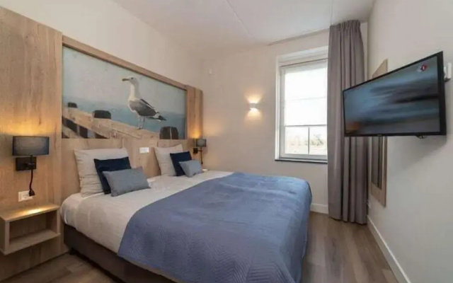 Apartment in Colijnsplaat Near Lake and Sauna