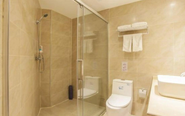 Qingmian Light Luxury Hotel (Luohe East Bund Branch)