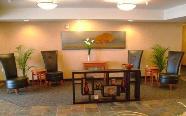 Oak Tree Inn Livonia West