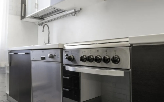 Grand Canal Rialto Palace Lift